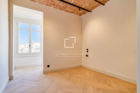 Купить квартиру в Барселона, Испания с 3 спальни, 113м², № 4242 - фото 4