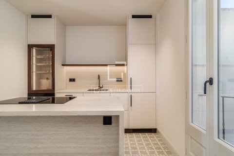 Купить квартиру в Барселона, Испания с 3 спальни, 113м², № 4242 - фото 22