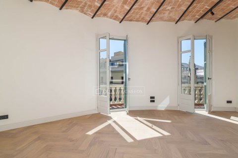 Купить квартиру в Барселона, Испания с 3 спальни, 113м², № 4242 - фото 27