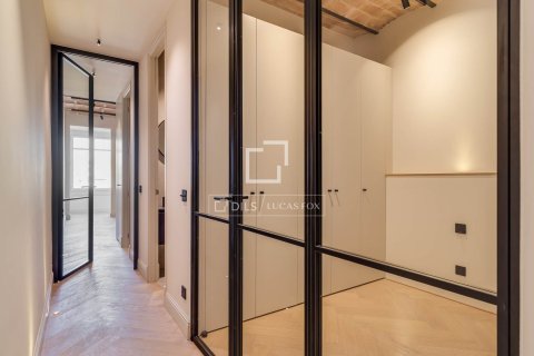 Купить квартиру в Барселона, Испания с 3 спальни, 113м², № 4242 - фото 9