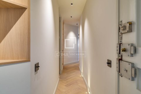 Купить квартиру в Барселона, Испания с 3 спальни, 113м², № 4242 - фото 12