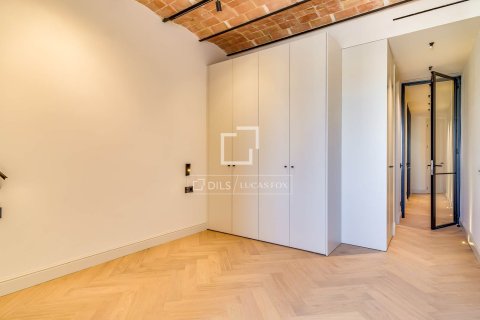Купить квартиру в Барселона, Испания с 3 спальни, 113м², № 4242 - фото 3