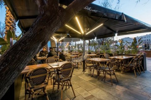 100 sq.m. cafe / restaurant for sale in Ciutat Vella, Barcelona, Catalonia, Spain № 4563 - photo 2