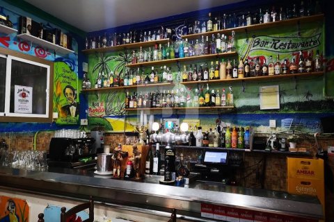 Купить коммерческую недвижимость в Старый город, Барселона, Испания 160м², № 4557 - фото 3