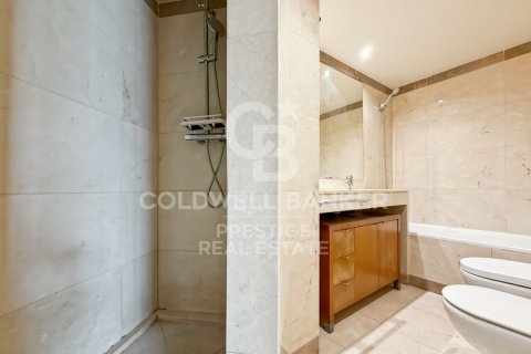 Купить квартиру в Барселона, Испания с 4 спальни, 171м², № 7792 - фото 17