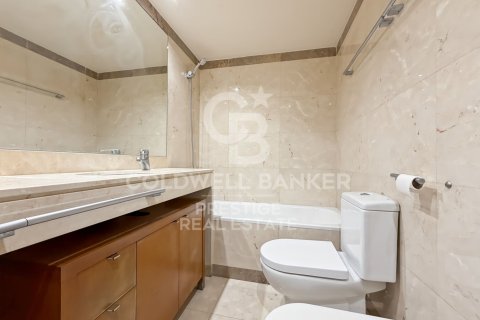 Купить квартиру в Барселона, Испания с 4 спальни, 171м², № 7792 - фото 16