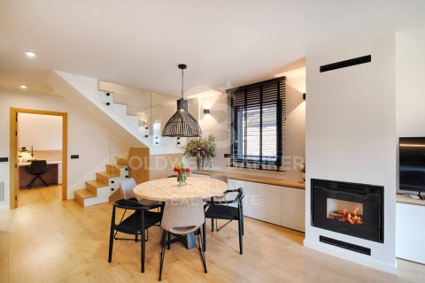 Купить квартиру в Герона, Испания с 3 спальни, 131м², № 7793 - фото 19