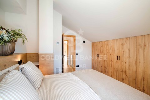 Купить квартиру в Герона, Испания с 3 спальни, 131м², № 7793 - фото 5
