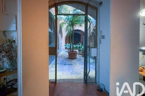 120 sq.m. commercial property for sale in Barcelona, Catalonia, Spain № 4703 - photo 2