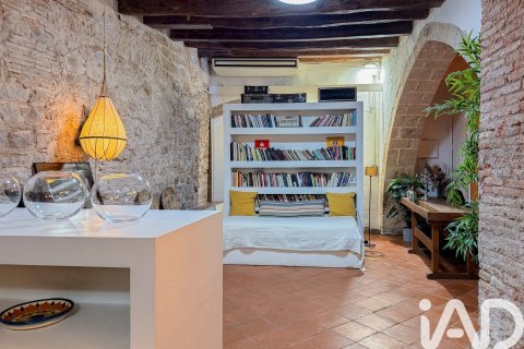 120 sq.m. commercial property for sale in Barcelona, Catalonia, Spain № 4703 - photo 9