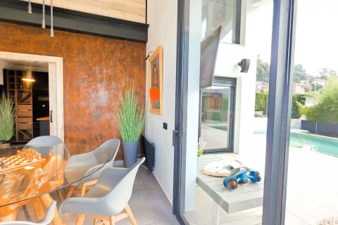 Купить дом в Сан-Фост-де-Кампсентеллес, Испания с 5 спален, 276м², № 4701 - фото 7