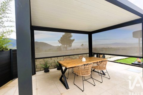 Купить дом в Сан-Фост-де-Кампсентеллес, Испания с 5 спален, 276м², № 4701 - фото 5