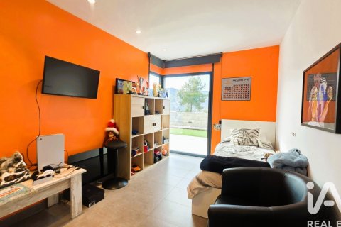 Купить дом в Сан-Фост-де-Кампсентеллес, Испания с 5 спален, 276м², № 4701 - фото 18