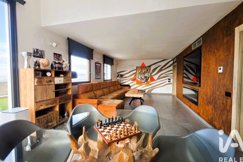 Купить дом в Сан-Фост-де-Кампсентеллес, Испания с 5 спален, 276м², № 4701 - фото 6