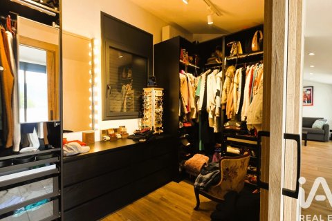 Купить дом в Сан-Фост-де-Кампсентеллес, Испания с 5 спален, 276м², № 4701 - фото 23