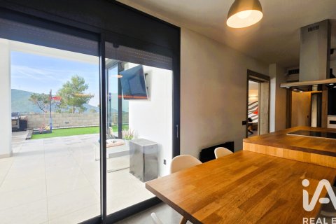 Купить дом в Сан-Фост-де-Кампсентеллес, Испания с 5 спален, 276м², № 4701 - фото 13