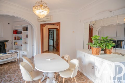 4 bedrooms apartment for sale in Barcelona, Catalonia, Spain № 4707 - photo 10