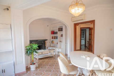 4 bedrooms apartment for sale in Barcelona, Catalonia, Spain № 4707 - photo 11