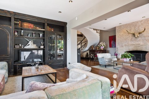 Купить дом в Кастельяр-дель-Вальес, Испания с 11 спален, 1790м², № 4706 - фото 17