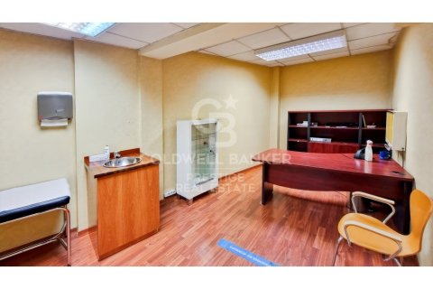 Купить коммерческую недвижимость в Сант-Андреу, Барселона, Испания 264м², № 2507 - фото 22