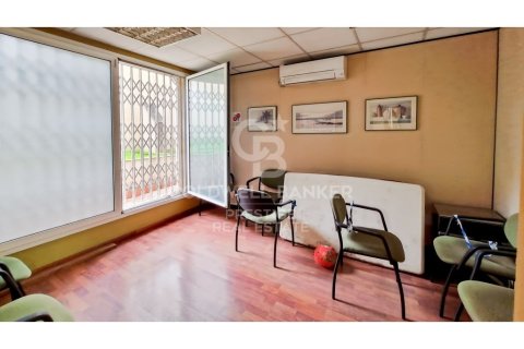 Купить коммерческую недвижимость в Сант-Андреу, Барселона, Испания 264м², № 2507 - фото 15