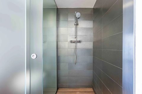 Apartamento de 3 dormitorios en venta en Barcelona, Cataluña, Spain № 1778 - foto 25