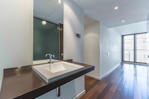 Apartamento de 3 dormitorios en venta en Barcelona, Cataluña, Spain № 1778 - foto 26