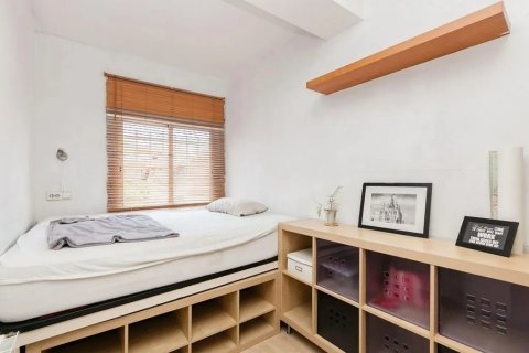 Купить квартиру в Барселона, Испания с 5 комнат, 110м², № 1776 - фото 10