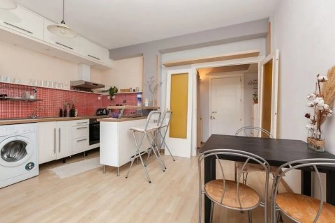 Купить квартиру в Барселона, Испания с 5 комнат, 110м², № 1776 - фото 6