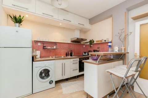 Купить квартиру в Барселона, Испания с 5 комнат, 110м², № 1776 - фото 8