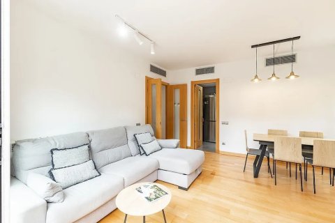 Купить квартиру в Сан-Кугат-дель-Вальес, Испания с 3 комнаты, 68м², № 1777 - фото 3