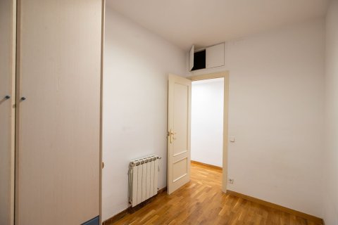 Купить квартиру в Барселона, Испания с 4 комнаты, 79м², № 6245 - фото 16