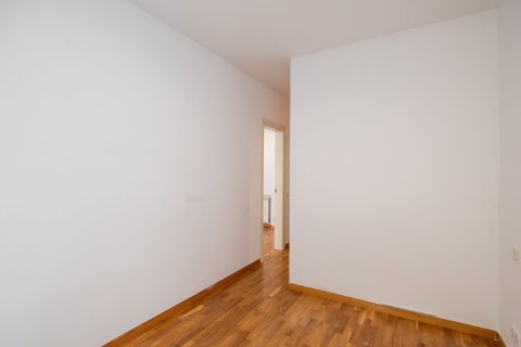 Купить квартиру в Барселона, Испания с 4 комнаты, 79м², № 6245 - фото 10