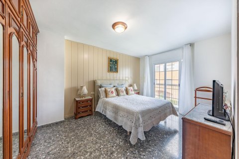 Сasa de 5 dormitorios en venta en Molins de Rei, Barcelona, Cataluña, Spain № 6900 - foto 26