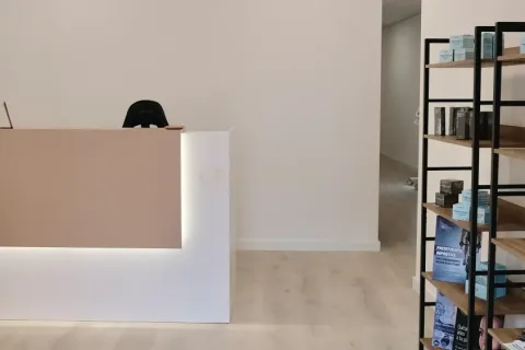 Tienda al por menor de 4 dormitorios en venta en Barcelona, Cataluña, Spain № 6899 - foto 3