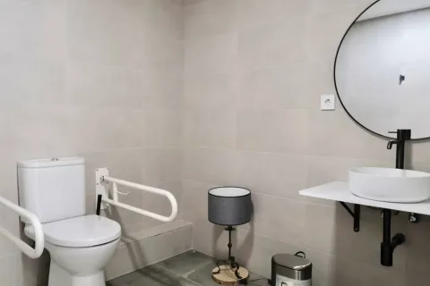 Tienda al por menor de 4 dormitorios en venta en Barcelona, Cataluña, Spain № 6899 - foto 11