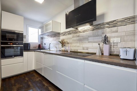 Сasa de 5 dormitorios en venta en Terrassa, Barcelona, Cataluña, Spain № 6896 - foto 4