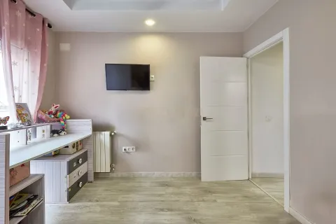 Сasa de 5 dormitorios en venta en Terrassa, Barcelona, Cataluña, Spain № 6896 - foto 16