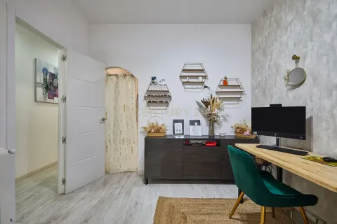 Сasa de 5 dormitorios en venta en Terrassa, Barcelona, Cataluña, Spain № 6896 - foto 12