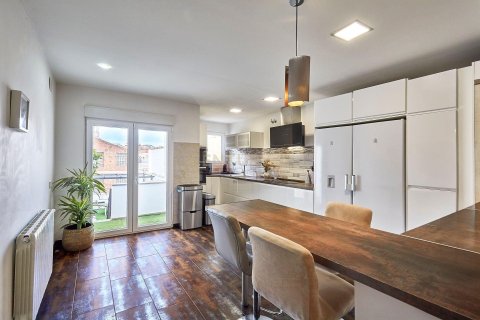 Сasa de 5 dormitorios en venta en Terrassa, Barcelona, Cataluña, Spain № 6896 - foto 7