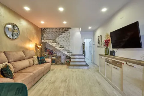 Сasa de 5 dormitorios en venta en Terrassa, Barcelona, Cataluña, Spain № 6896 - foto 13