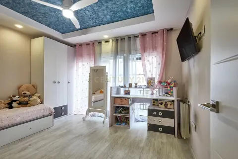 Сasa de 5 dormitorios en venta en Terrassa, Barcelona, Cataluña, Spain № 6896 - foto 20