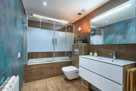 Сasa de 5 dormitorios en venta en Terrassa, Barcelona, Cataluña, Spain № 6896 - foto 25