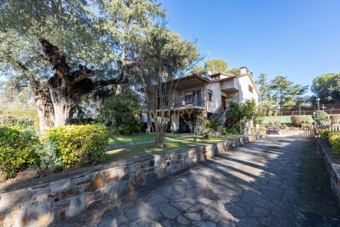Сasa de 5 dormitorios en venta en Llica D'amunt, Barcelona, Cataluña, Spain № 6898 - foto 4