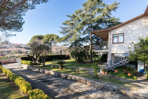 Сasa de 5 dormitorios en venta en Llica D'amunt, Barcelona, Cataluña, Spain № 6898 - foto 24