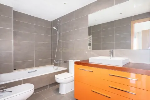 Apartamento de 3 dormitorios en venta en Badalona, Barcelona, Cataluña, Spain № 6897 - foto 18