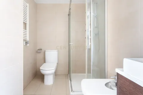 Apartamento de 3 dormitorios en venta en Badalona, Barcelona, Cataluña, Spain № 6897 - foto 25