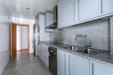 Apartamento de 3 dormitorios en venta en Badalona, Barcelona, Cataluña, Spain № 6897 - foto 3