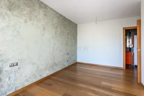 Apartamento de 3 dormitorios en venta en Badalona, Barcelona, Cataluña, Spain № 6897 - foto 16