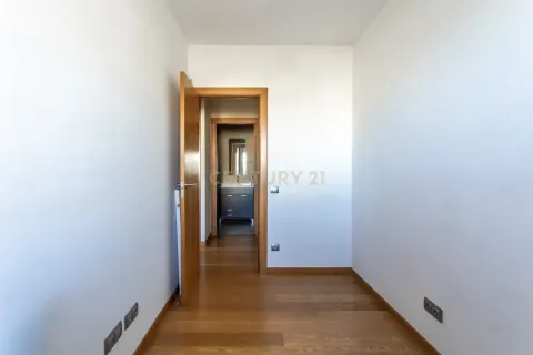 Apartamento de 3 dormitorios en venta en Badalona, Barcelona, Cataluña, Spain № 6897 - foto 27